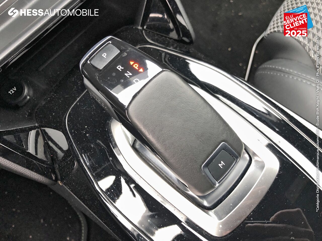 Véhicule d'occasion PEUGEOT 208 1.2 PURETECH 130CH S/S GT LINE EAT8 SIEGES CHAUF GPS CAMERA chez Renault Colmar