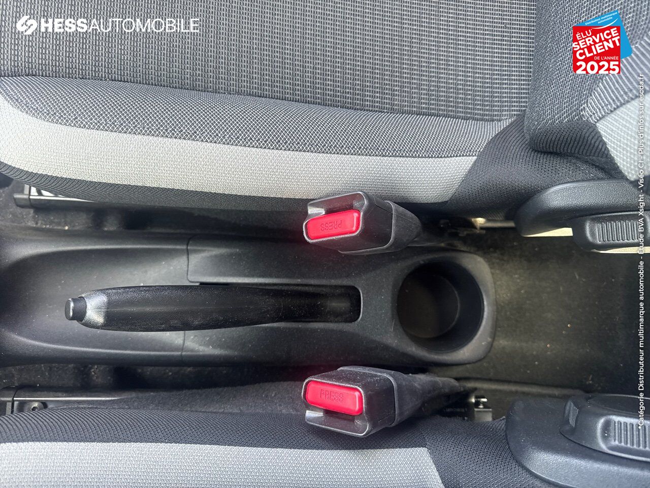 Véhicule d'occasion TOYOTA AYGO 1.0 VVT-I 72CH X-PLAY 5P MY21 chez Renault Colmar