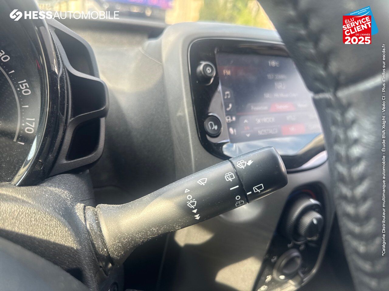 Véhicule d'occasion TOYOTA AYGO 1.0 VVT-I 72CH X-PLAY 5P MY21 chez Renault Colmar