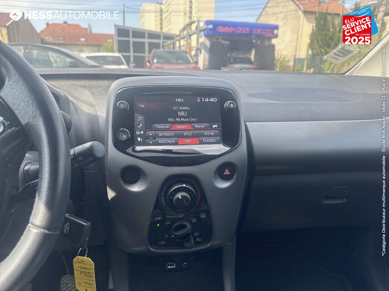 Véhicule d'occasion TOYOTA AYGO 1.0 VVT-I 72CH X-PLAY 5P MY21 chez Renault Colmar