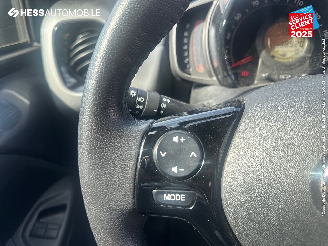 Véhicule d'occasion TOYOTA AYGO 1.0 VVT-I 72CH X-PLAY 5P MY21 chez Renault Colmar
