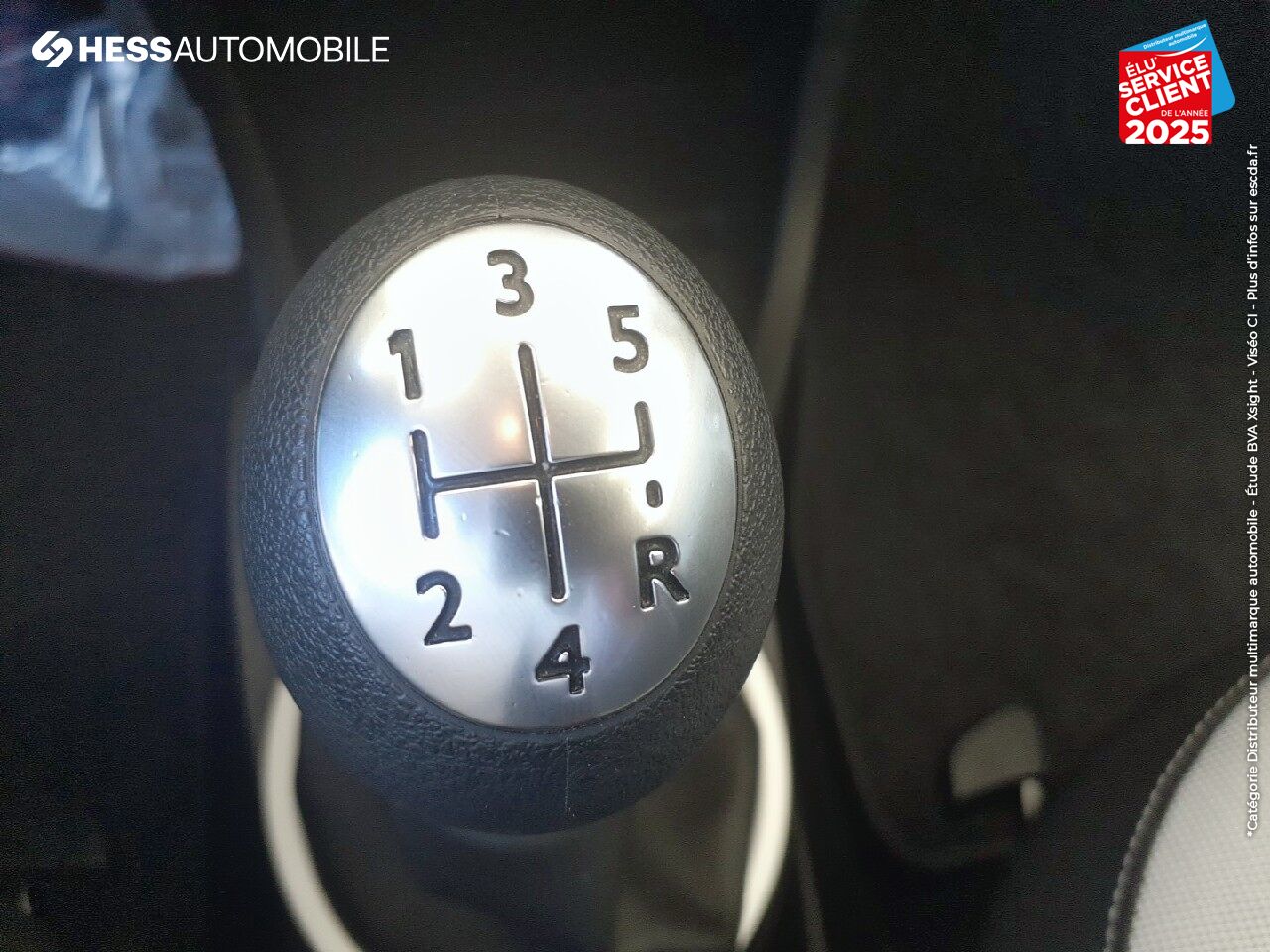 Véhicule d'occasion RENAULT TWINGO 1.0 SCE 70CH ZEN EURO6C chez Renault Belfort