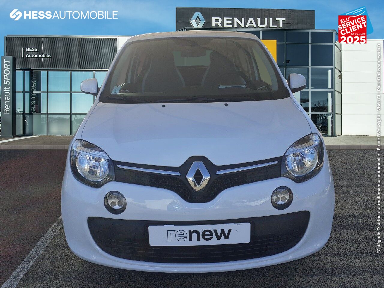 Véhicule d'occasion RENAULT TWINGO 1.0 SCE 70CH ZEN EURO6C chez Renault Belfort