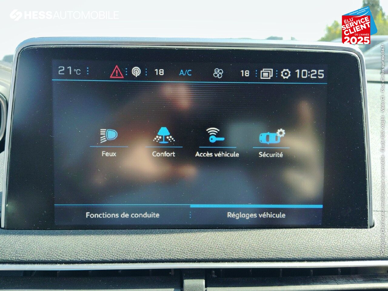 Véhicule d'occasion PEUGEOT 3008 1.2 PURETECH 130CH ACTIVE BUSINESS S/S EAT6 GPS chez Renault Saint-Louis