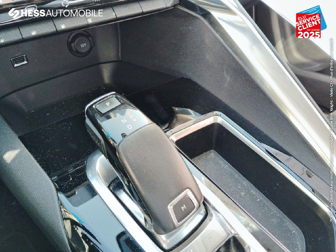 Véhicule d'occasion PEUGEOT 3008 1.2 PURETECH 130CH ACTIVE BUSINESS S/S EAT6 GPS chez Renault Saint-Louis