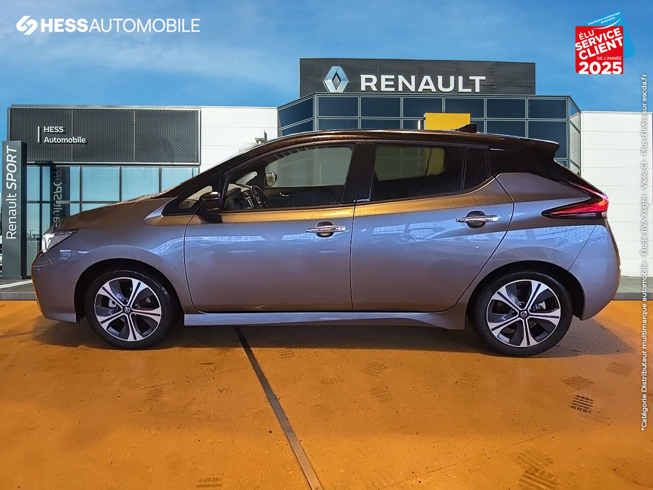 Véhicule d'occasion NISSAN LEAF 150CH 40KWH TEKNA 22 SIEGES CHAUF/CUIR GPS CAMERA BOSE chez Nissan Besançon