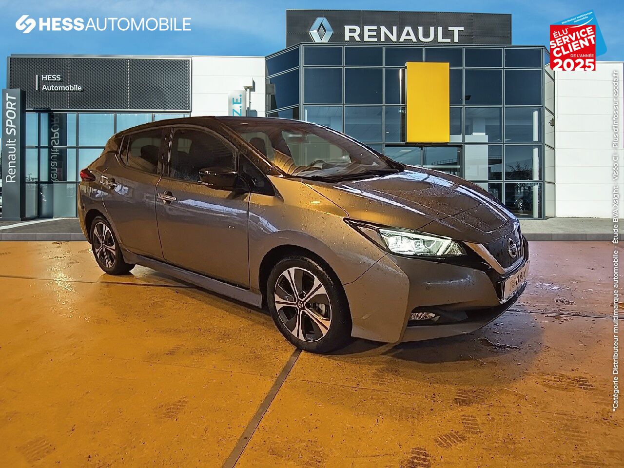 Véhicule d'occasion NISSAN LEAF 150CH 40KWH TEKNA 22 SIEGES CHAUF/CUIR GPS CAMERA BOSE chez Nissan Besançon