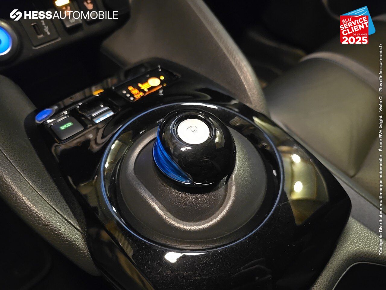 Véhicule d'occasion NISSAN LEAF 150CH 40KWH TEKNA 22 SIEGES CHAUF/CUIR GPS CAMERA BOSE chez Nissan Besançon
