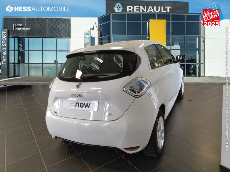 Véhicule d'occasion RENAULT ZOE LIFE CHARGE NORMALE R90 MY19 chez Renault Strasbourg