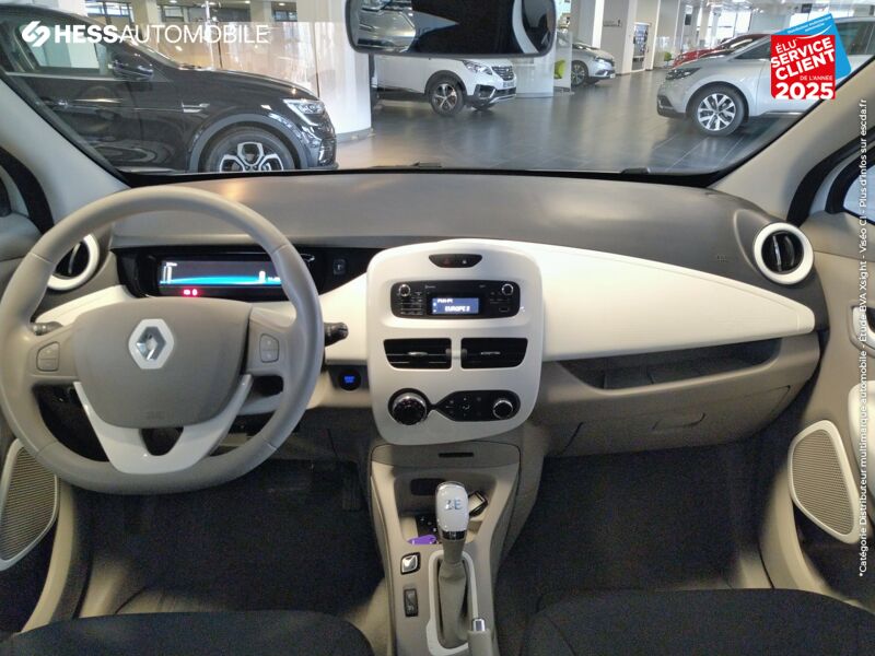 Véhicule d'occasion RENAULT ZOE LIFE CHARGE NORMALE R90 MY19 chez Renault Strasbourg