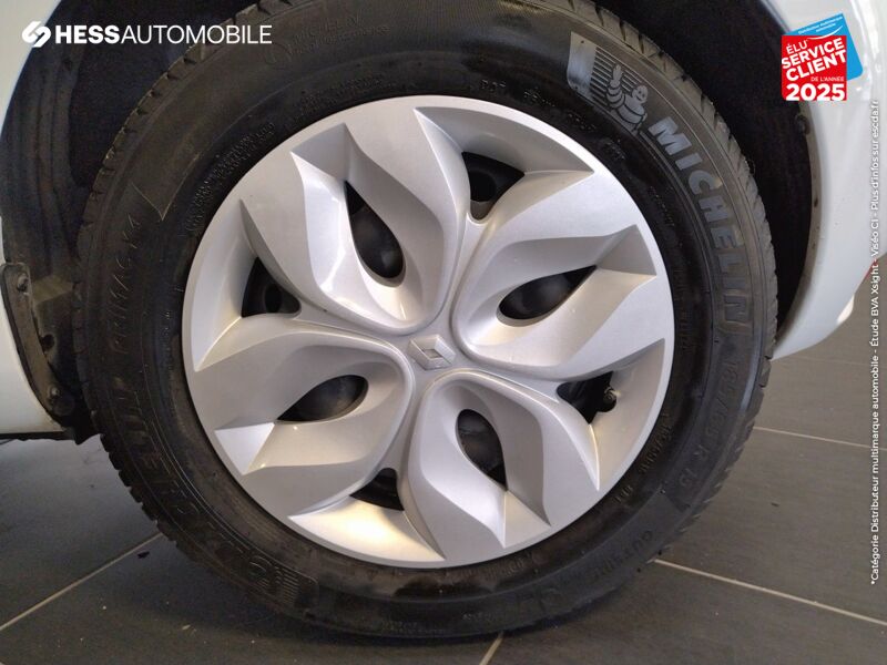 Véhicule d'occasion RENAULT ZOE LIFE CHARGE NORMALE R90 MY19 chez Renault Strasbourg
