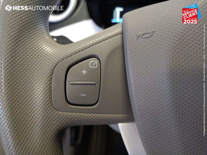 Véhicule d'occasion RENAULT ZOE LIFE CHARGE NORMALE R90 MY19 chez Renault Strasbourg