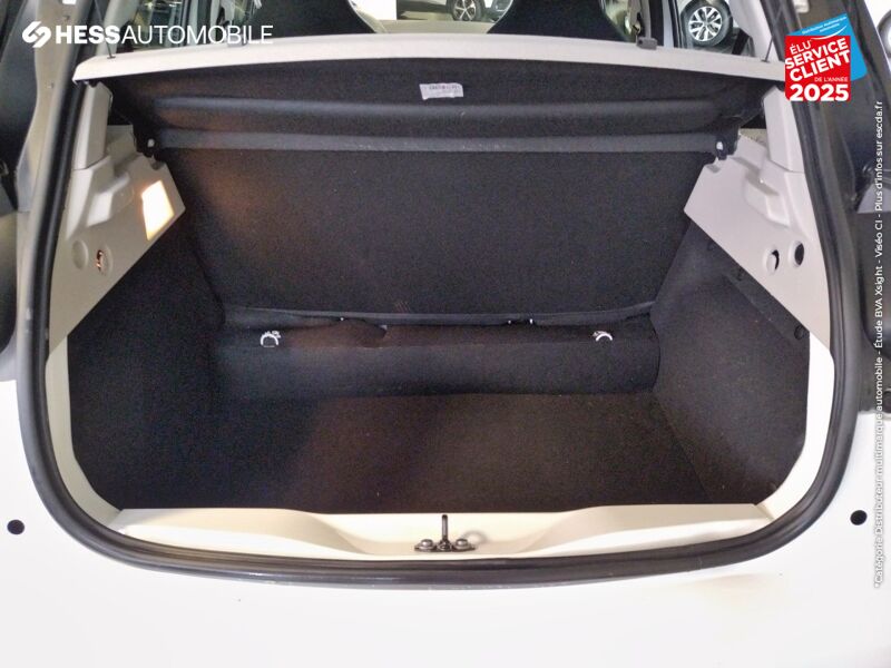 Véhicule d'occasion RENAULT ZOE LIFE CHARGE NORMALE R90 MY19 chez Renault Strasbourg