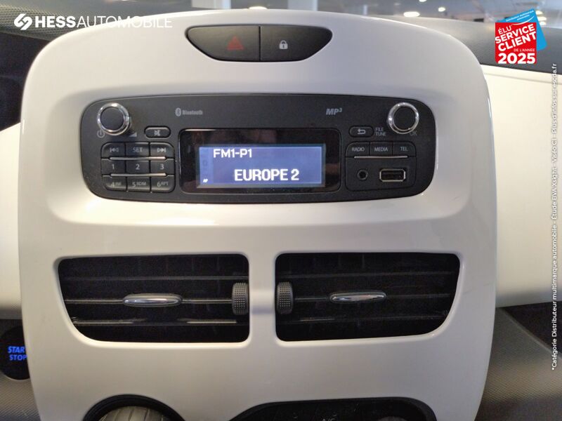 Véhicule d'occasion RENAULT ZOE LIFE CHARGE NORMALE R90 MY19 chez Renault Strasbourg