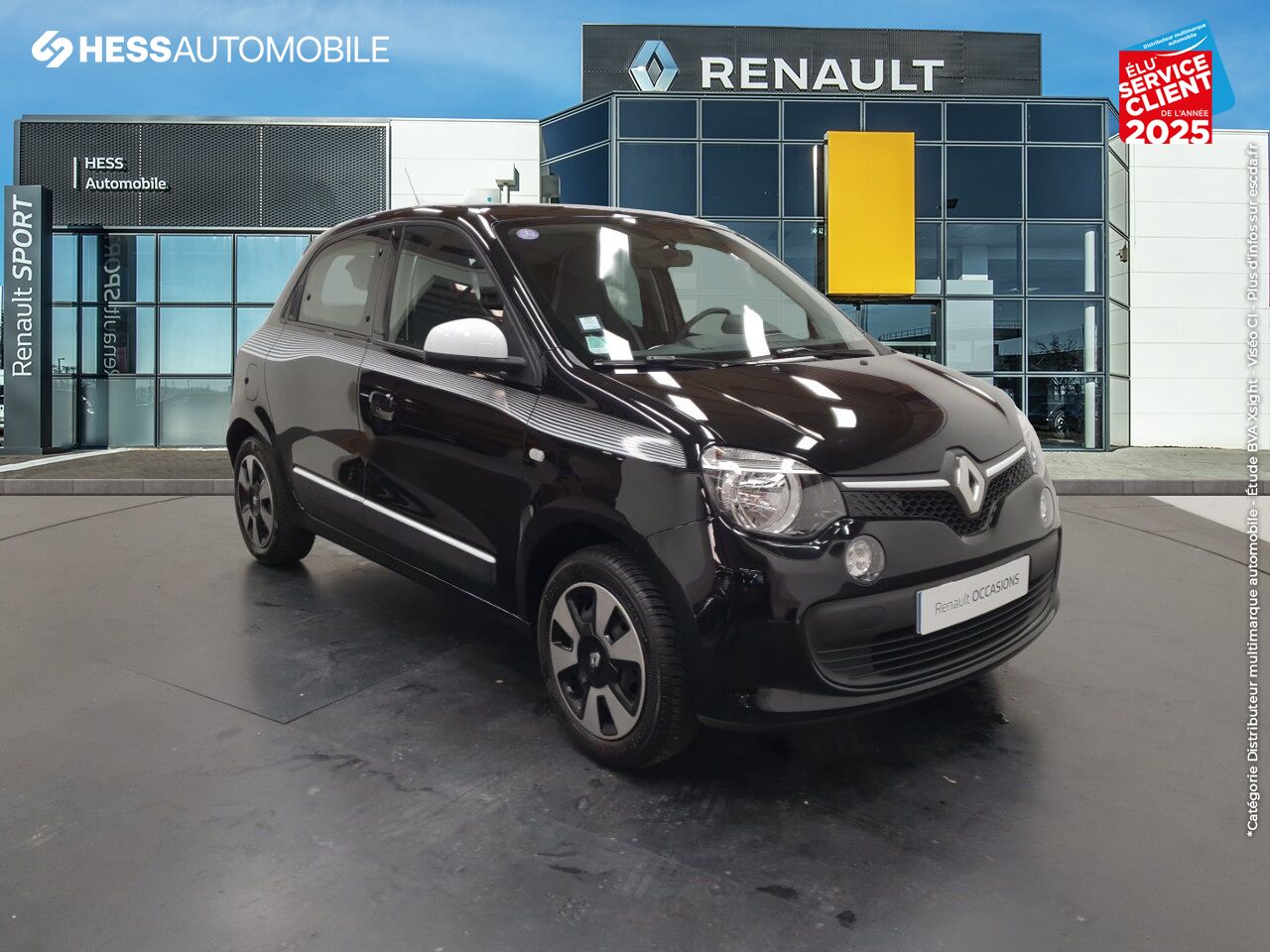 Véhicule d'occasion RENAULT TWINGO 1.0 SCE 70CH LIMITED 2017 BOITE COURTE chez Renault Strasbourg