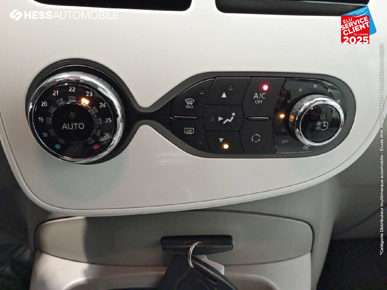 Véhicule d'occasion RENAULT ZOE ZEN CHARGE NORMALE TYPE 2 GPS chez Renault Montbéliard