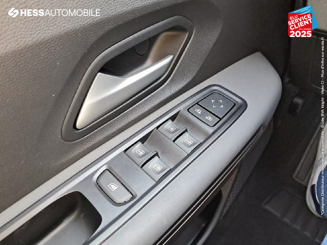 Véhicule d'occasion DACIA SANDERO 1.0 ECO-G 100CH STEPWAY EXTREME CAMERA chez Renault Saint-Louis