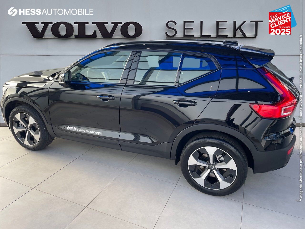 Véhicule d'occasion VOLVO XC40 B3 163CH ULTRA DCT 7 chez BMW Lons le Saunier