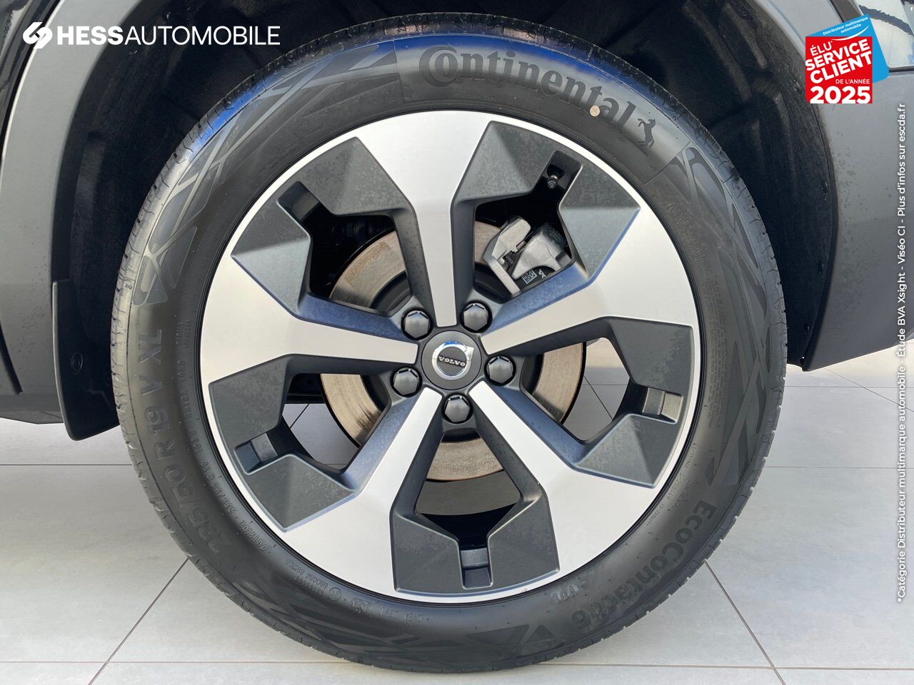 Véhicule d'occasion VOLVO XC40 B3 163CH ULTRA DCT 7 chez BMW Lons le Saunier