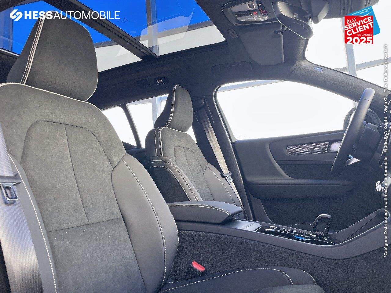 Véhicule d'occasion VOLVO XC40 B3 163CH ULTRA DCT 7 chez BMW Lons le Saunier