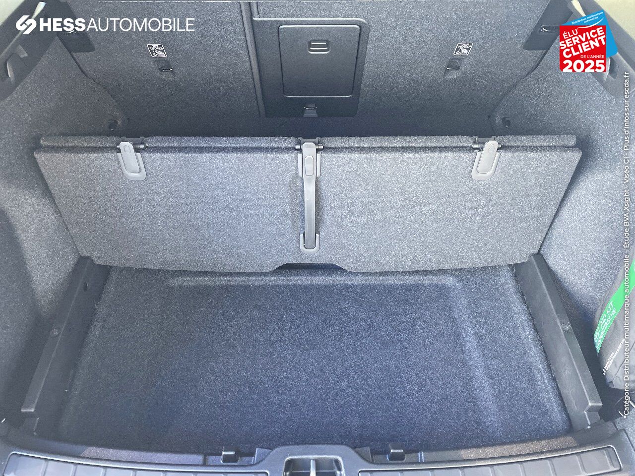 Véhicule d'occasion VOLVO XC40 B3 163CH ULTRA DCT 7 chez BMW Lons le Saunier