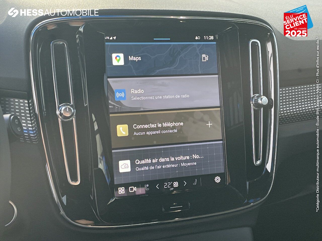 Véhicule d'occasion VOLVO XC40 B3 163CH ULTRA DCT 7 chez BMW Lons le Saunier