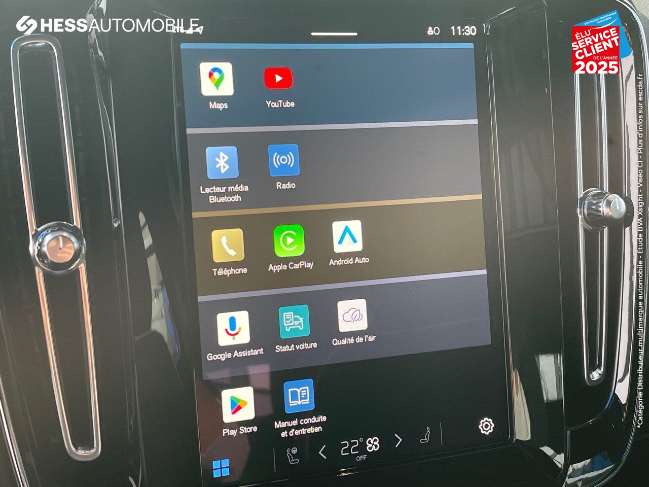 Véhicule d'occasion VOLVO XC40 B3 163CH ULTRA DCT 7 chez BMW Lons le Saunier