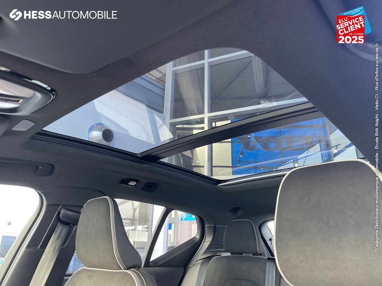 Véhicule d'occasion VOLVO XC40 B3 163CH ULTRA DCT 7 chez BMW Lons le Saunier