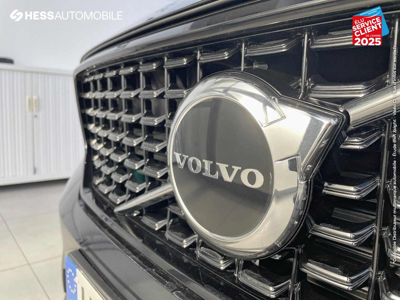 Véhicule d'occasion VOLVO XC40 B3 163CH ULTRA DCT 7 chez BMW Lons le Saunier