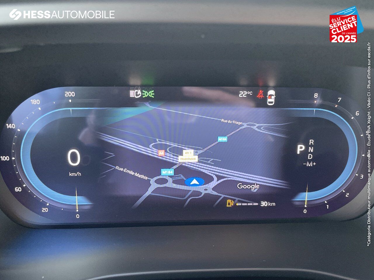Véhicule d'occasion VOLVO XC40 B3 163CH ULTRA DCT 7 chez BMW Lons le Saunier