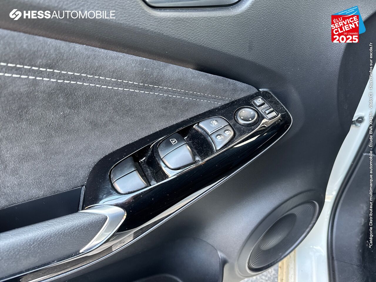 Véhicule d'occasion NISSAN JUKE 1.6 HYBRID 143CH N-DESIGN 2023.5 SIEGES CHAUF/CUIR VOLANT CHAUF CAMERA BOSE chez Nissan Juke occasion