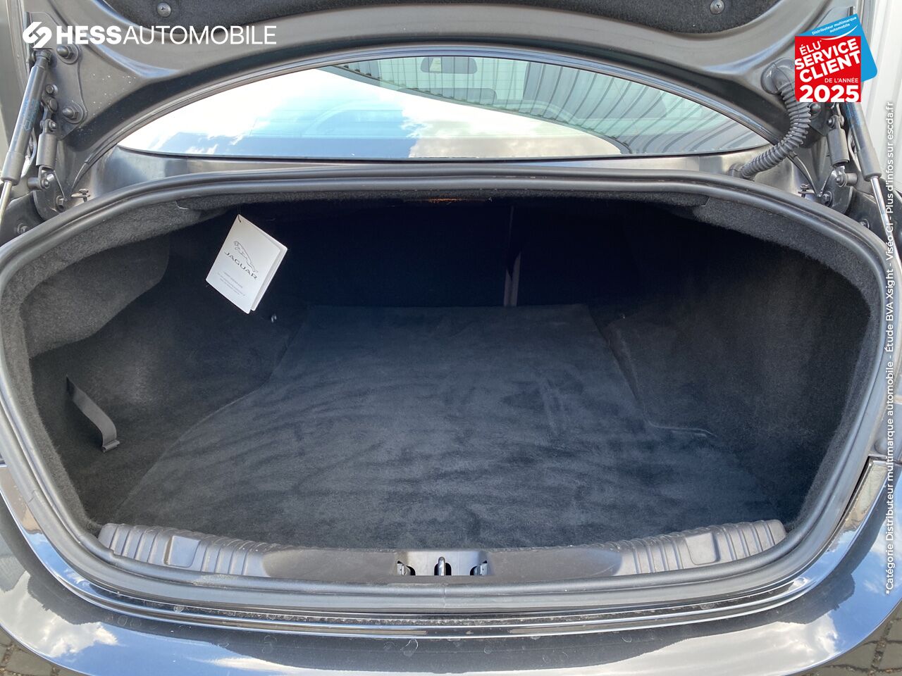 Véhicule d'occasion JAGUAR XF V6 3.0 D S 275CH LUXE PREMIUM CUIR SIEGES CHAUFFANTS chez Jaguar Metz