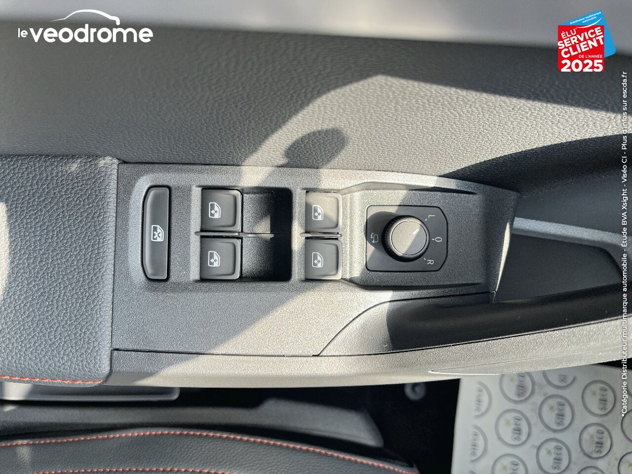 Véhicule d'occasion SEAT ARONA 1.0 TSI 110CH FR DSG7 CAMERA GPS RADAR AV/AR chez Le Veodrome