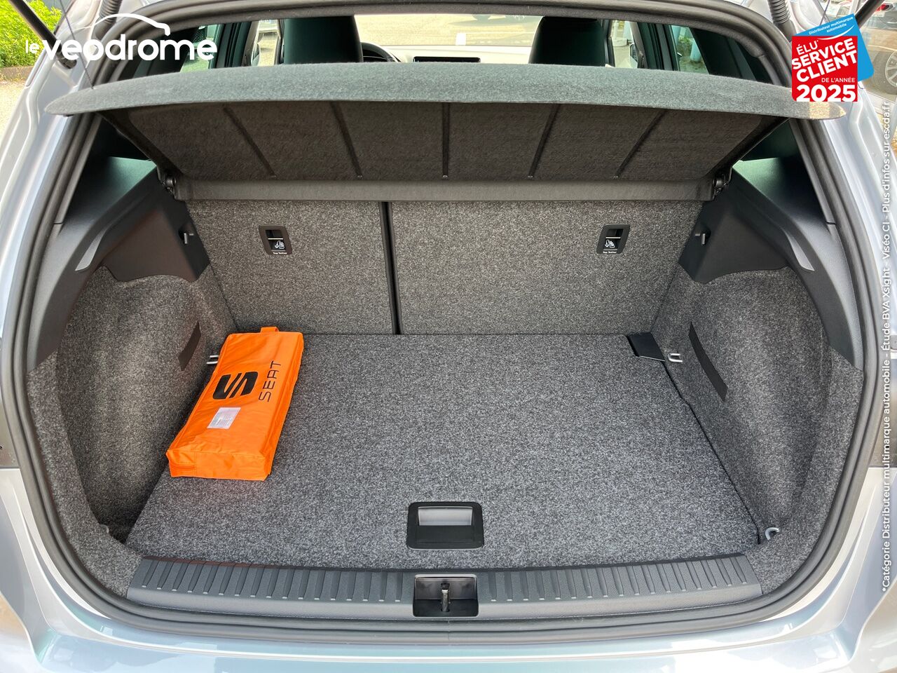 Véhicule d'occasion SEAT ARONA 1.0 TSI 110CH FR DSG7 CAMERA GPS RADAR AV/AR chez Le Veodrome