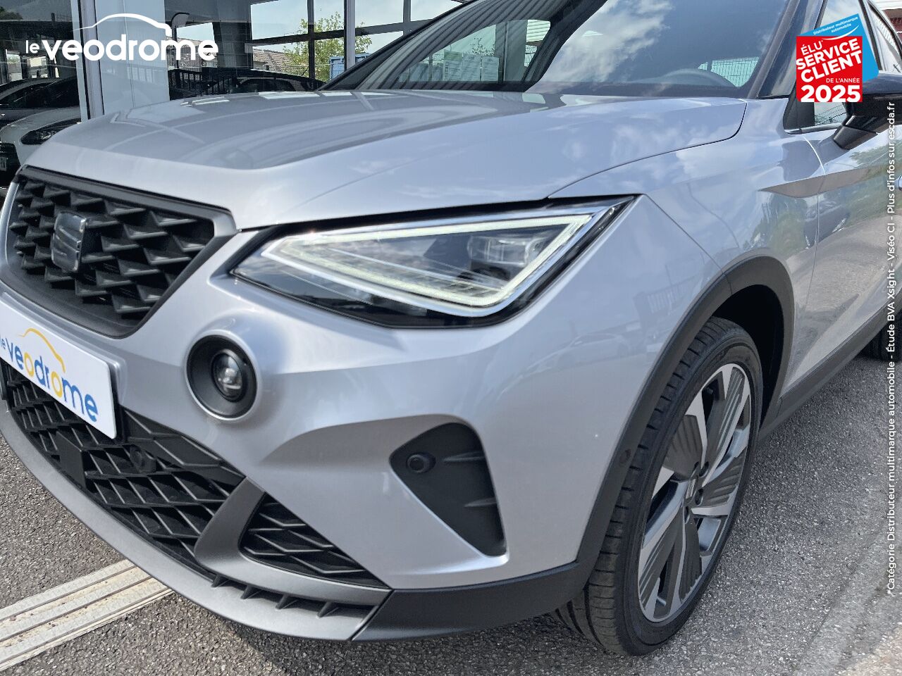Véhicule d'occasion SEAT ARONA 1.0 TSI 110CH FR DSG7 CAMERA GPS RADAR AV/AR chez Le Veodrome