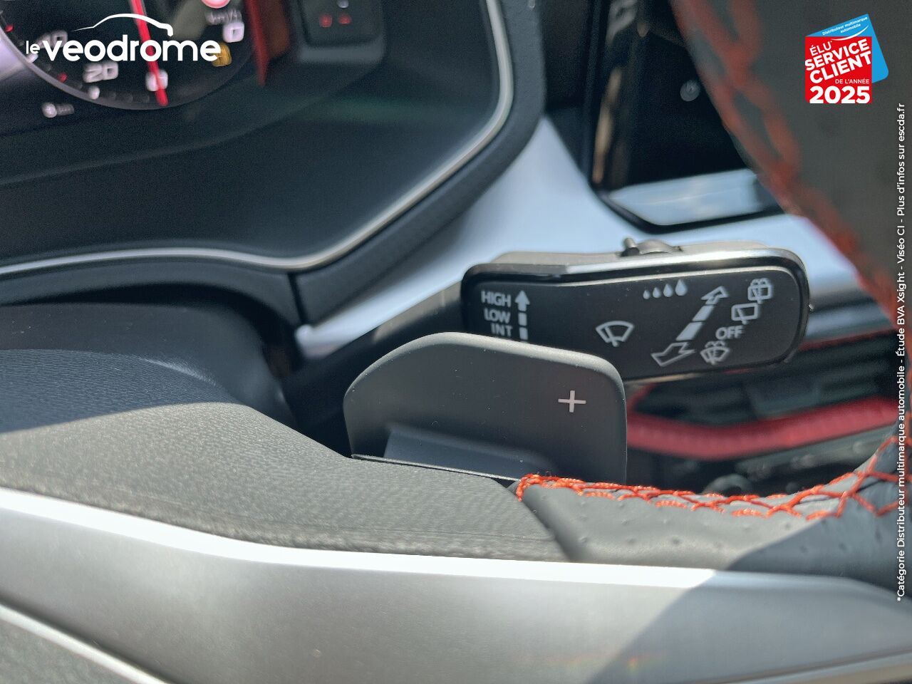 Véhicule d'occasion SEAT ARONA 1.0 TSI 110CH FR DSG7 CAMERA GPS RADAR AV/AR chez Le Veodrome