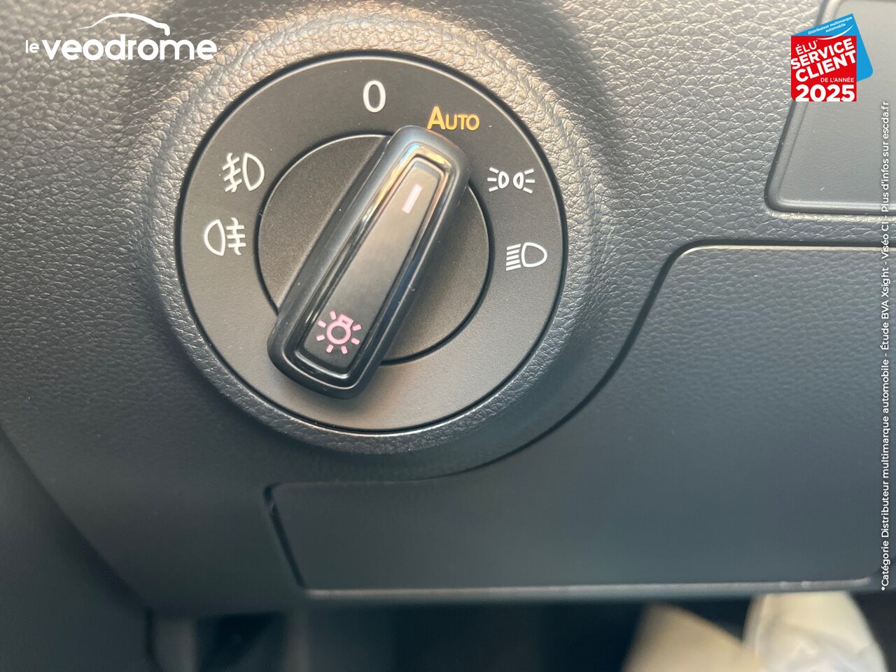 Véhicule d'occasion SEAT ARONA 1.0 TSI 110CH FR DSG7 CAMERA GPS RADAR AV/AR chez Le Veodrome