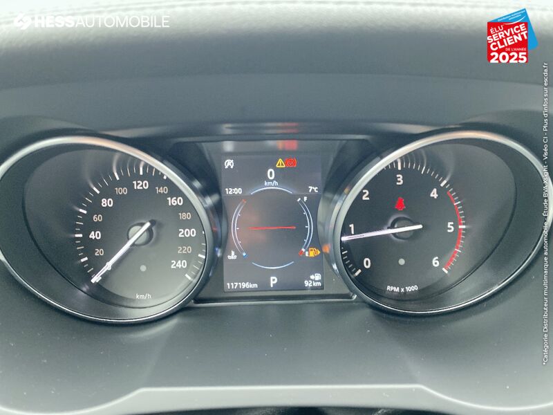 Véhicule d'occasion LAND-ROVER EVOQUE 2.0 TD4 150 PURE 4X4 BVA MARK VI GPS CAMERA chez Land Rover Metz