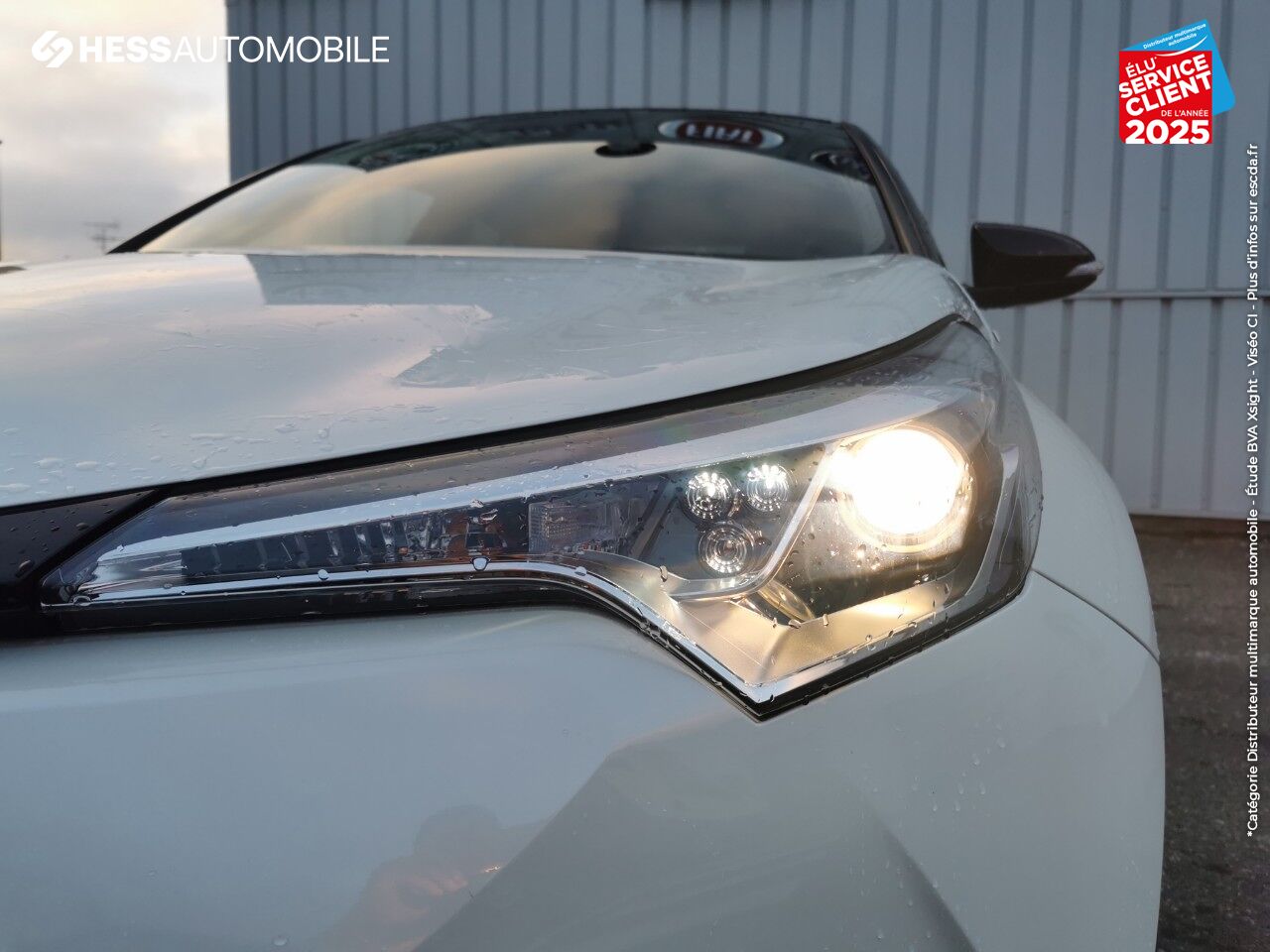 Véhicule d'occasion TOYOTA C-HR 122H DESIGN 2WD E-CVT RC18 chez Toyota Belfort