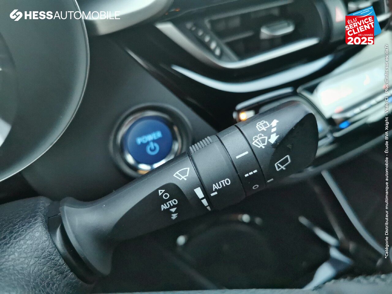 Véhicule d'occasion TOYOTA C-HR 122H DESIGN 2WD E-CVT RC18 chez Toyota Belfort