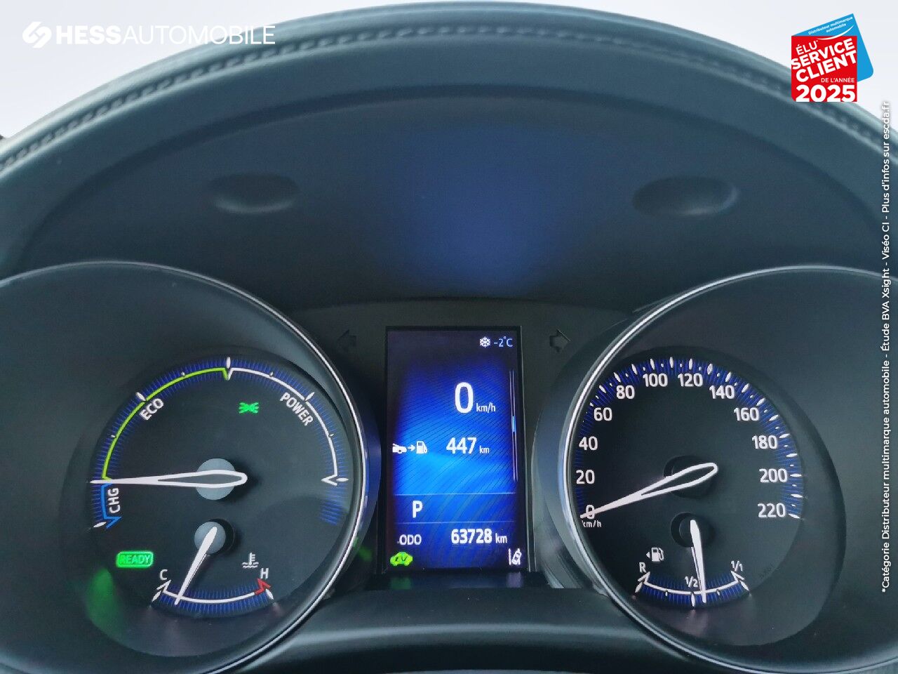 Véhicule d'occasion TOYOTA C-HR 122H DESIGN 2WD E-CVT RC18 chez Toyota Belfort