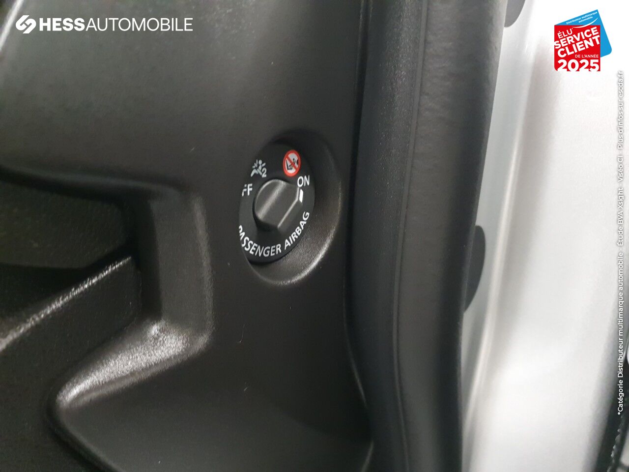 Véhicule d'occasion RENAULT MEGANE ESTATE 1.5 BLUE DCI 115CH BUSINESS chez Renault Strasbourg