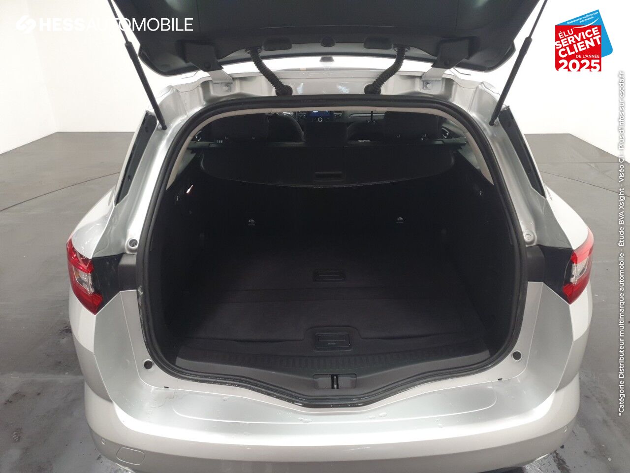 Véhicule d'occasion RENAULT MEGANE ESTATE 1.5 BLUE DCI 115CH BUSINESS chez Renault Strasbourg