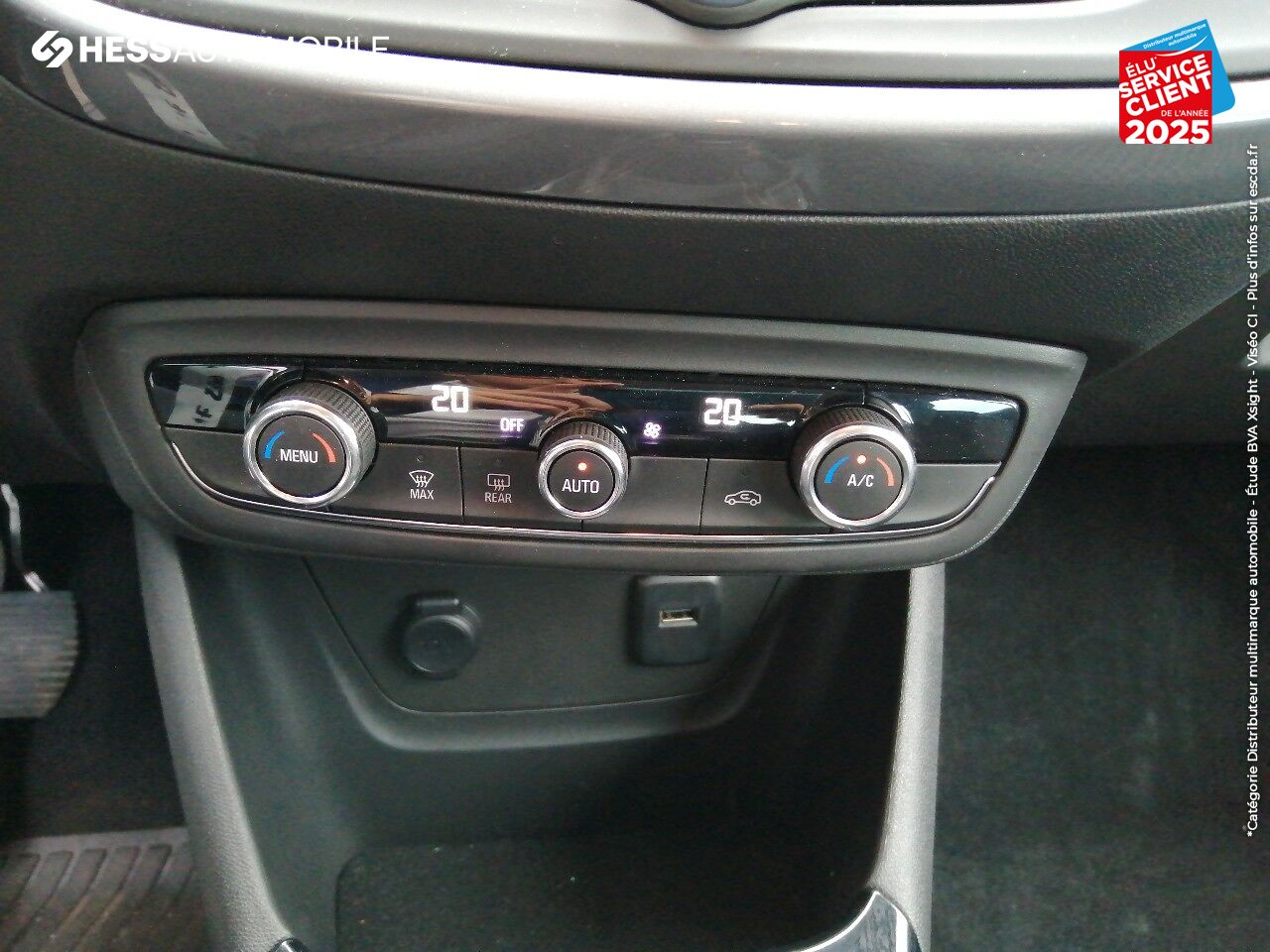 Véhicule d'occasion OPEL CROSSLAND X 1.2 TURBO 110CH ELEGANCE 6CV LED RADAR AR chez Opel Thionville