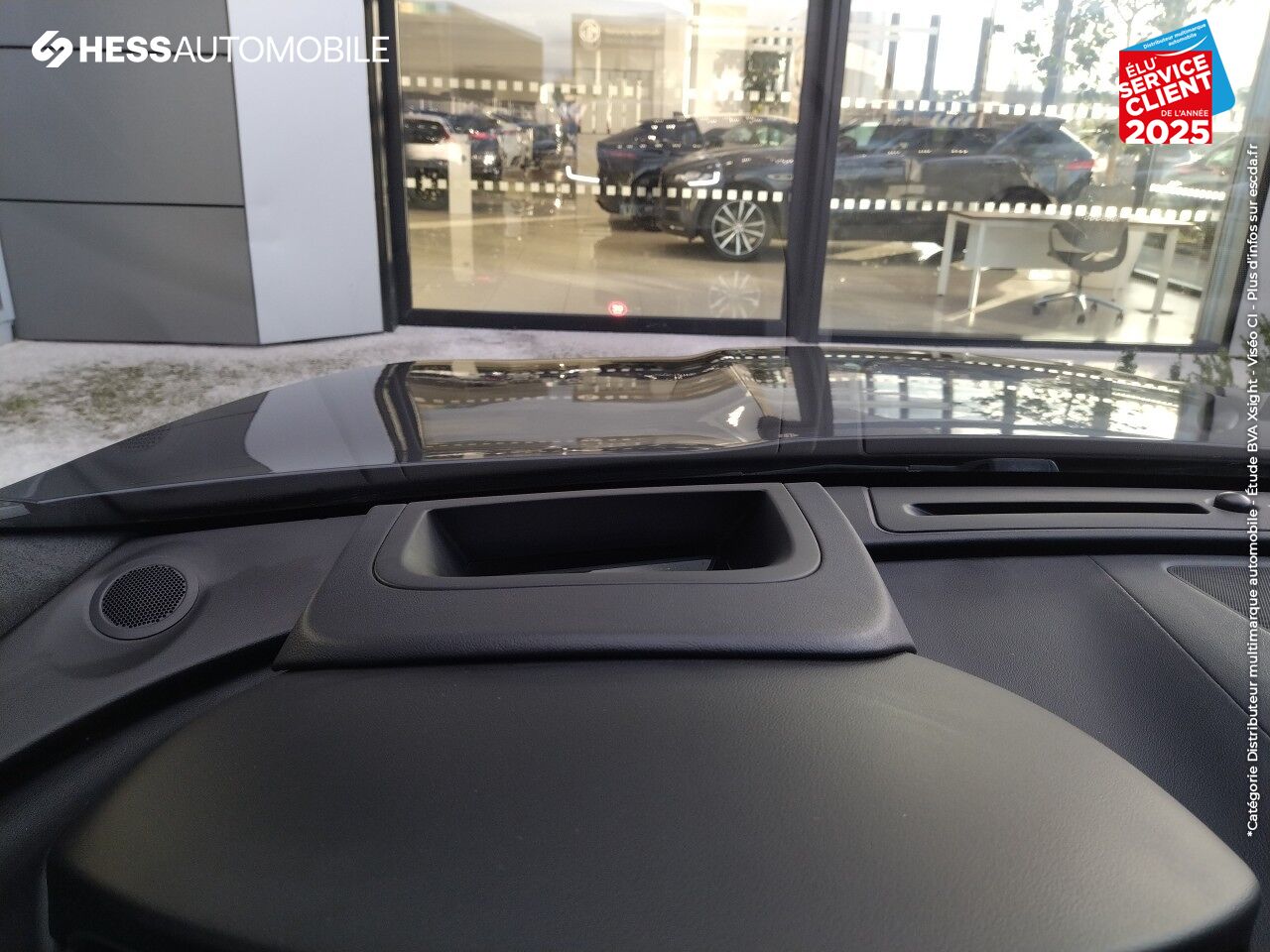 Véhicule d'occasion JAGUAR F-PACE V6 3.0 SUPERCHARGED 380CH S 4X4 BVA8 TPANO GPS chez Peugeot Hirson
