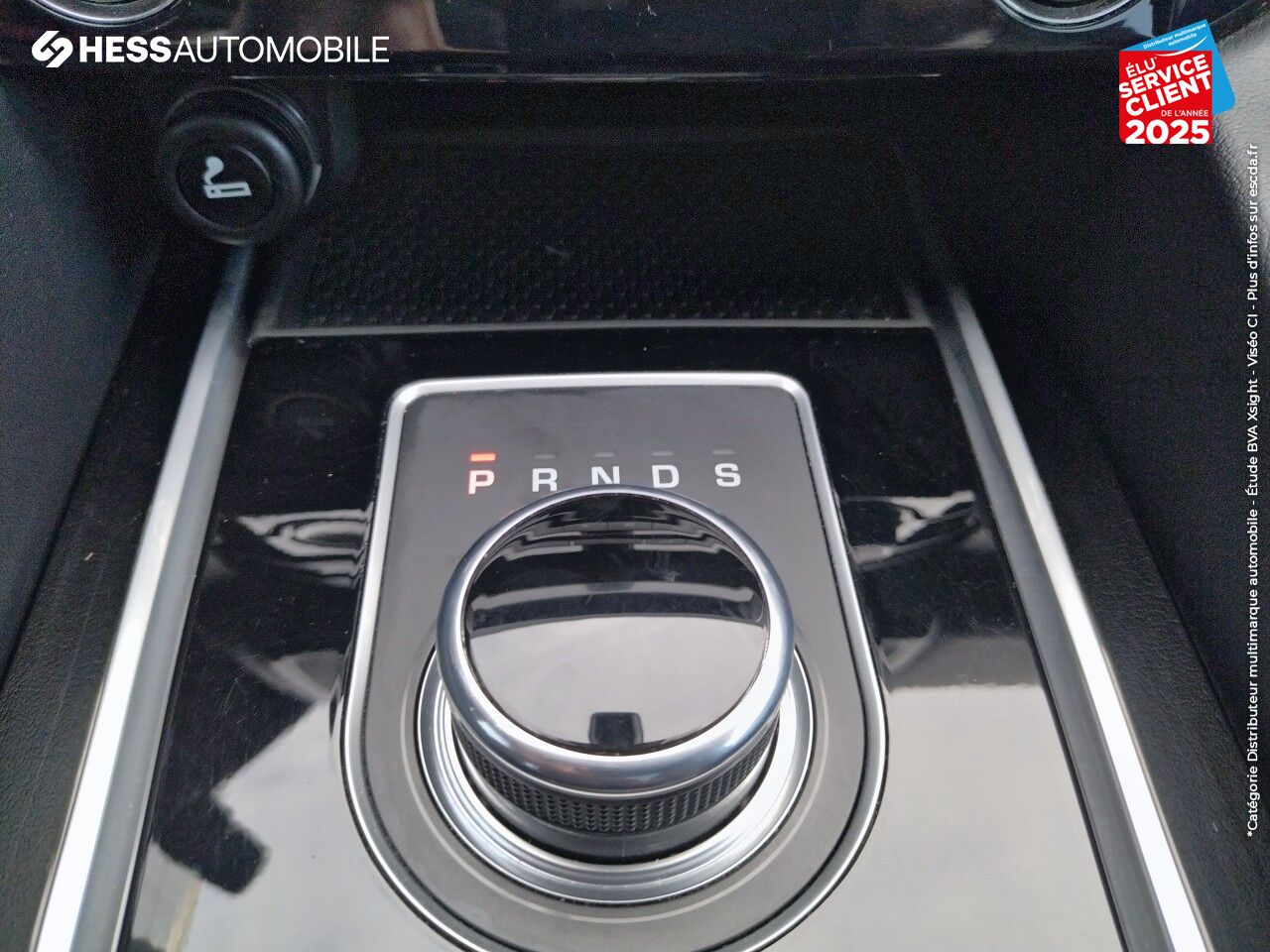 Véhicule d'occasion JAGUAR F-PACE V6 3.0 SUPERCHARGED 380CH S 4X4 BVA8 TPANO GPS chez Peugeot Hirson