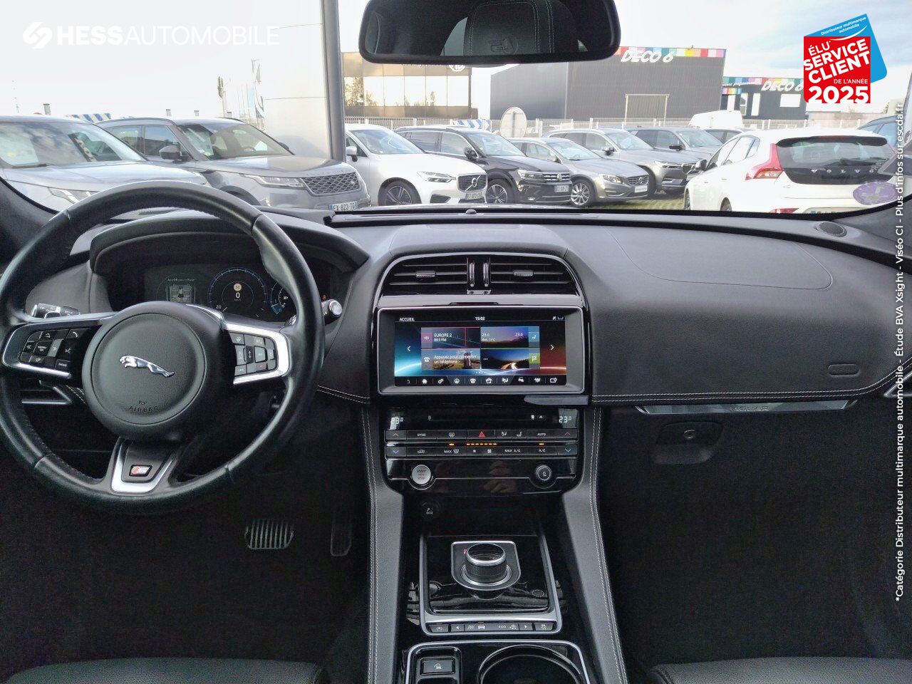Véhicule d'occasion JAGUAR F-PACE V6 3.0 SUPERCHARGED 380CH S 4X4 BVA8 TPANO GPS chez Peugeot Hirson