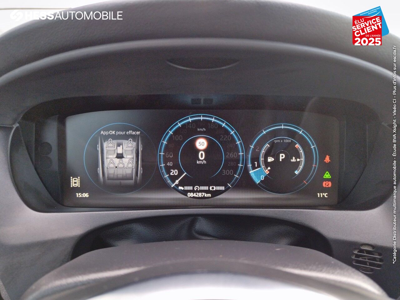 Véhicule d'occasion JAGUAR F-PACE V6 3.0 SUPERCHARGED 380CH S 4X4 BVA8 TPANO GPS chez Peugeot Hirson