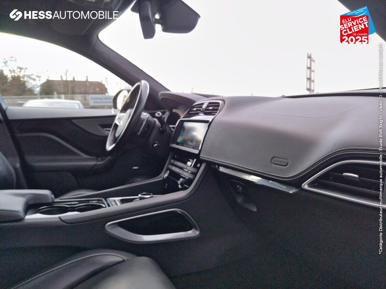 Véhicule d'occasion JAGUAR F-PACE V6 3.0 SUPERCHARGED 380CH S 4X4 BVA8 TPANO GPS chez Peugeot Hirson