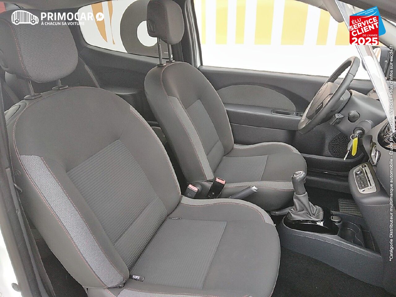 Véhicule d'occasion RENAULT TWINGO 1.2 LEV 16V 75CH AUTHENTIQUE chez Primocar